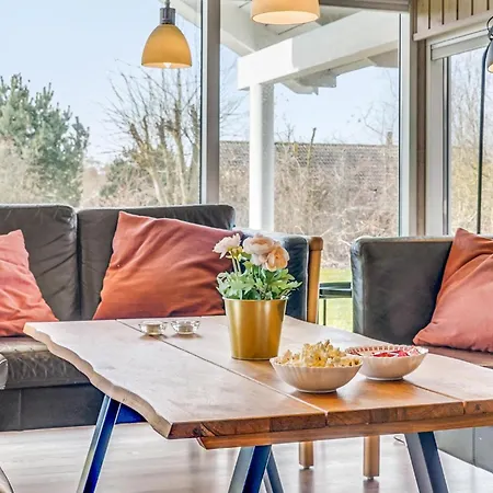 Amazing In Idestrup With Kitchen Casa vacanze Bøtø By